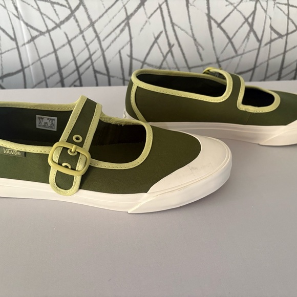 Vans Olive Green Mary Jane Shoes with Cream Accents - Picture 7 of 9